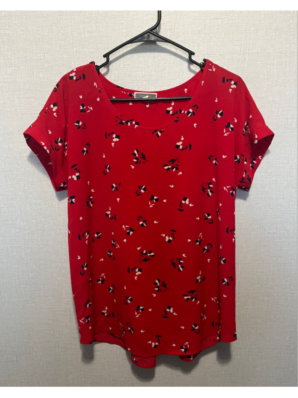 Pleione Red Floral Pattern Loose Fit Light Weight Short Sleeve Blouse